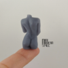 Scultura corpo donna in resina - immagine 5