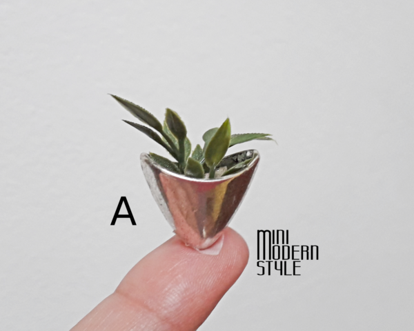 Vaso metallo con pianta artificiale - immagine 3